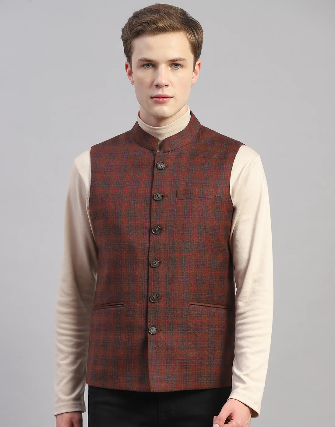 Men Maroon Check Mandarin Collar Sleeveless Nehru Jacket - Image 2