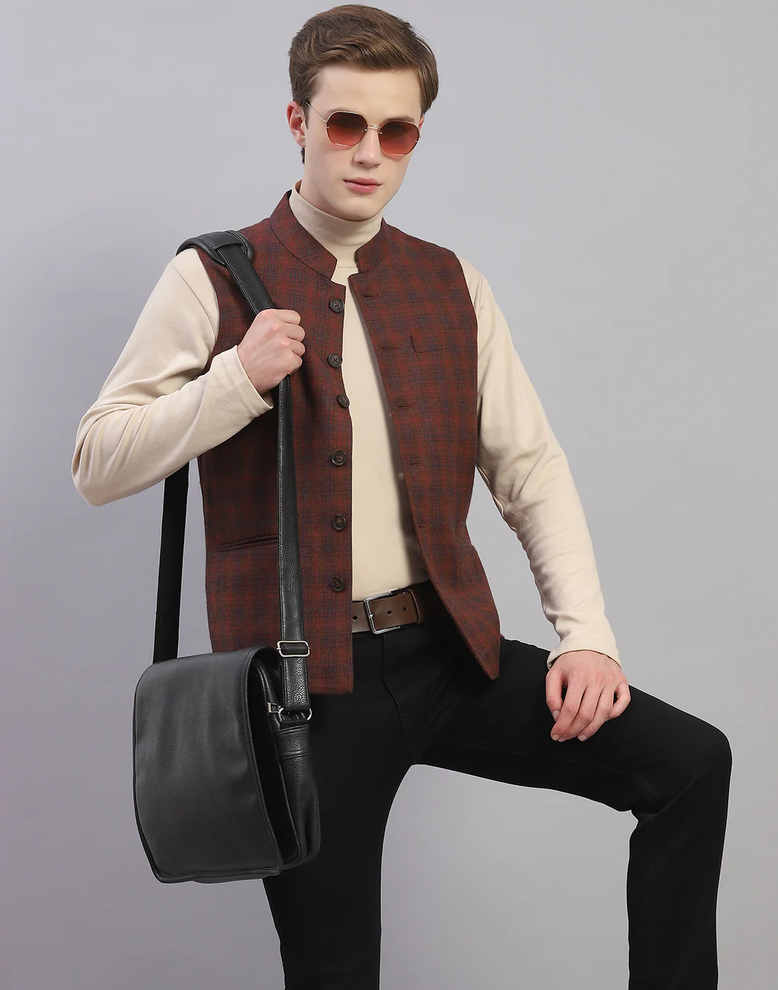 Men Maroon Check Mandarin Collar Sleeveless Nehru Jacket - Image 6