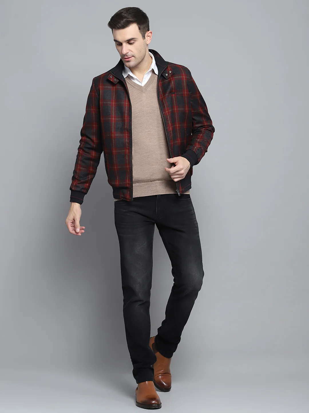 Men Maroon Check Mock Neck Full Sleeve Jacket - Image 2