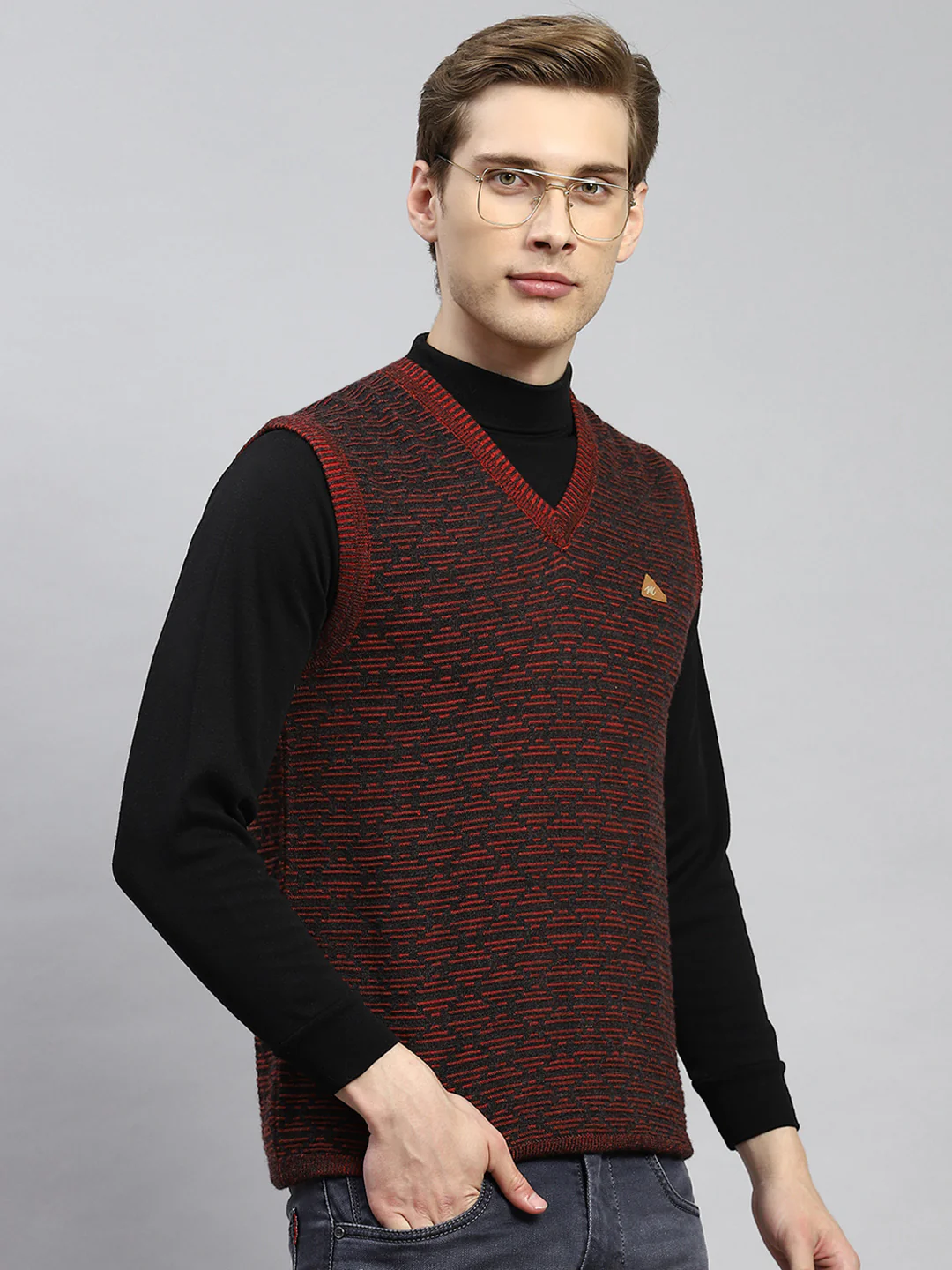 Men Maroon Jaquard Sweater - Image 3