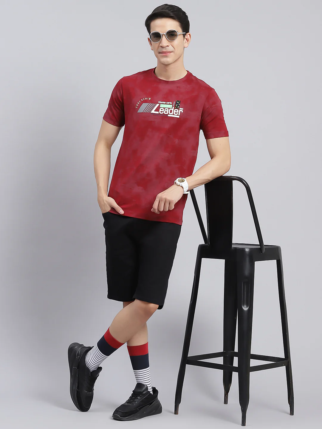 Men Maroon Printed Cotton Blend T-Shirt - Image 2