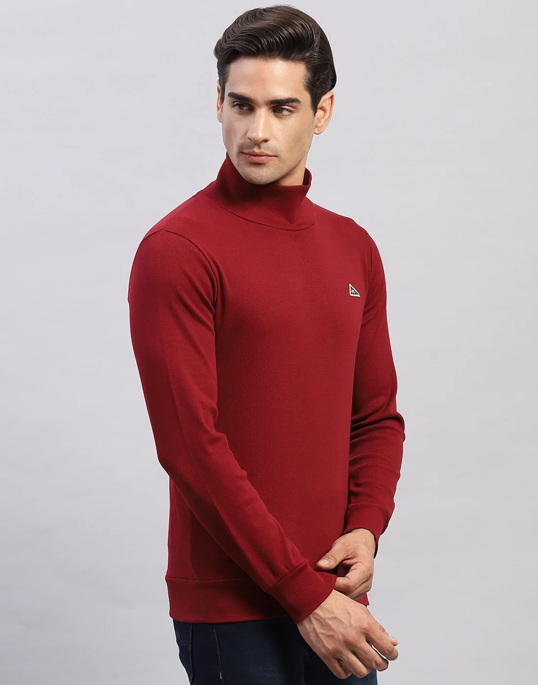 Men Maroon Printed High Neck Full Sleeve Winter T-Shirt - Image 4