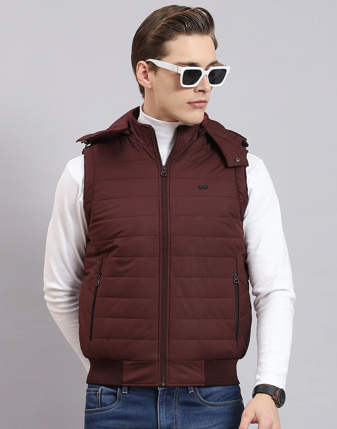 Men Maroon Printed Hooded Sleeveless Jacket - Image 2