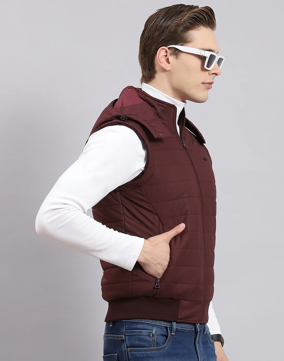 Men Maroon Printed Hooded Sleeveless Jacket - Image 4
