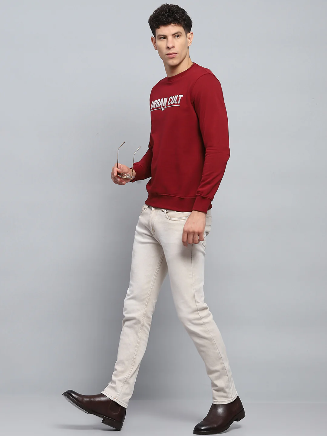 Men Maroon Printed Round Neck Full Sleeve Sweatshirt - Image 2