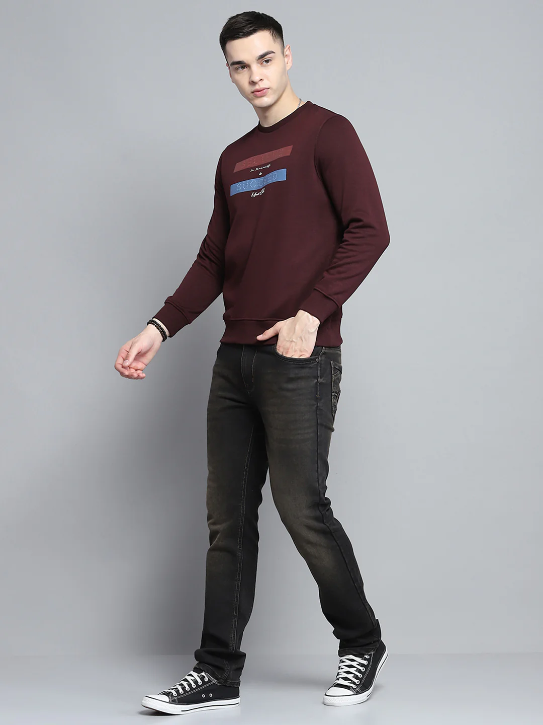 Men Maroon Printed Round Neck Full Sleeve Sweatshirt - Image 2