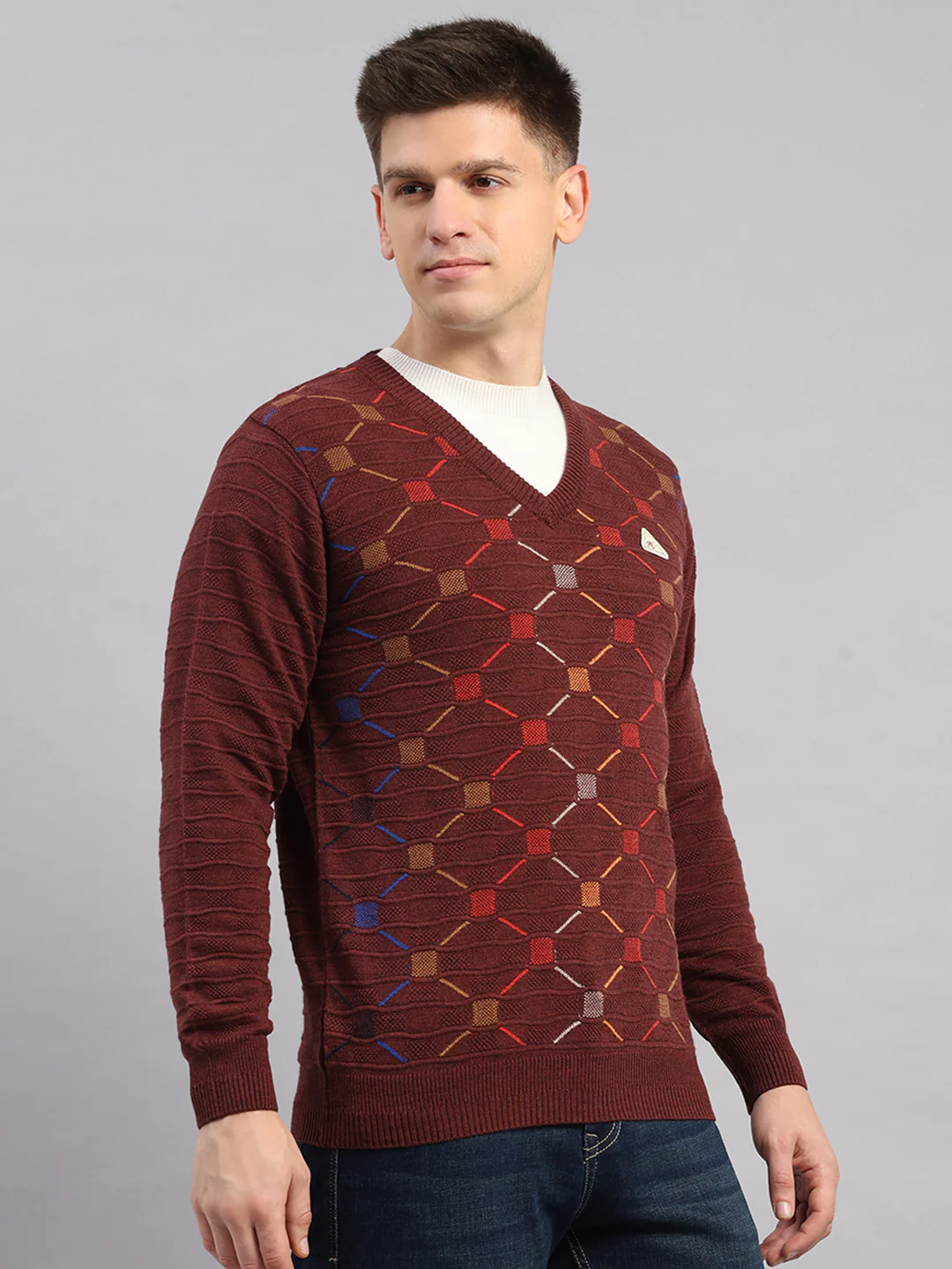 Men Maroon Printed V Neck Full Sleeve Pullover - Image 4