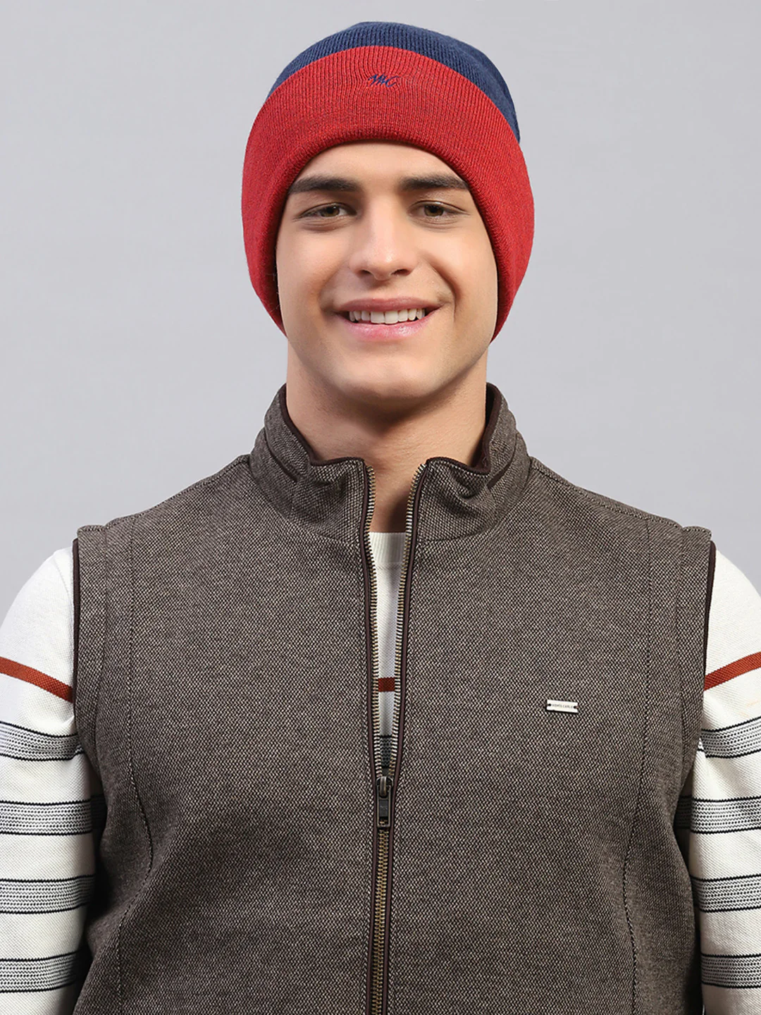 Men Maroon Self Design Cap - Image 2