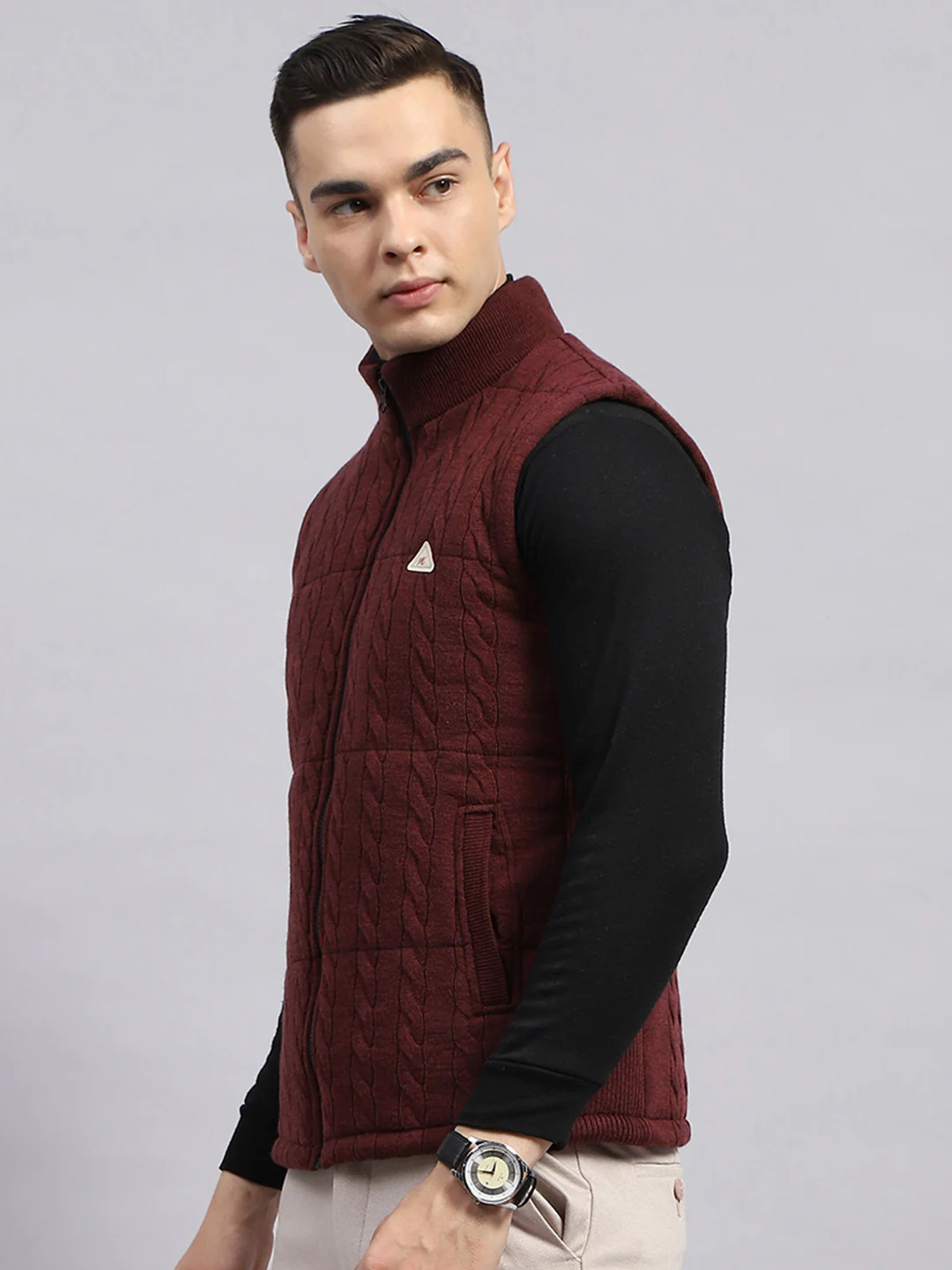 Men Maroon Self Design Mock Neck Sleeveless Jacket - Image 3