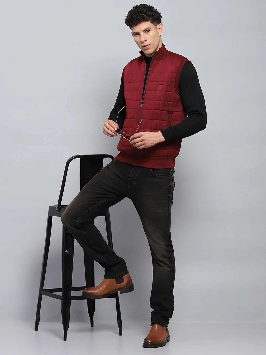 Men Maroon Self Design Mock Neck Sleeveless Jacket - Image 2