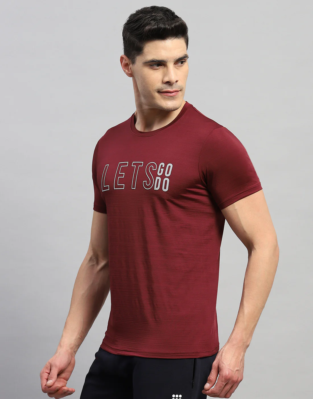 Rock.it Men Maroon Self Design Round Neck Half Sleeve T-Shirt - Image 3