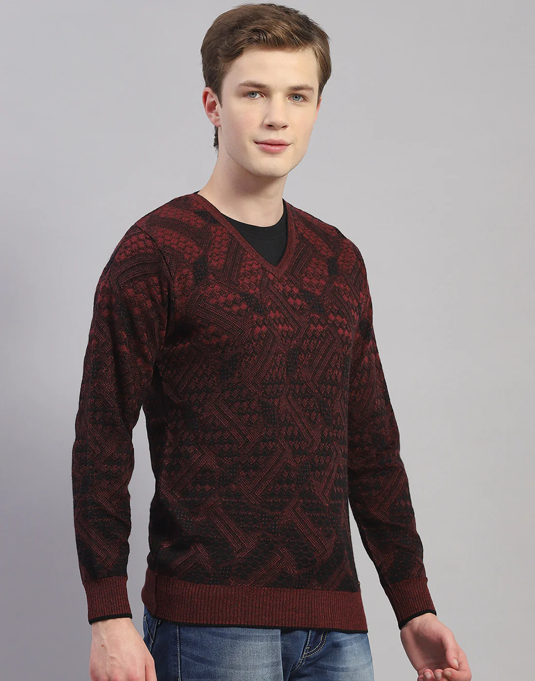 Men Maroon Self Design V Neck Full Sleeve Pullover - Image 4