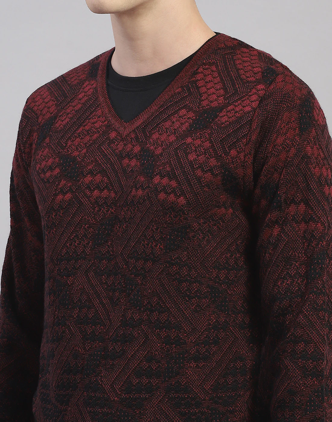 Men Maroon Self Design V Neck Full Sleeve Pullover - Image 6