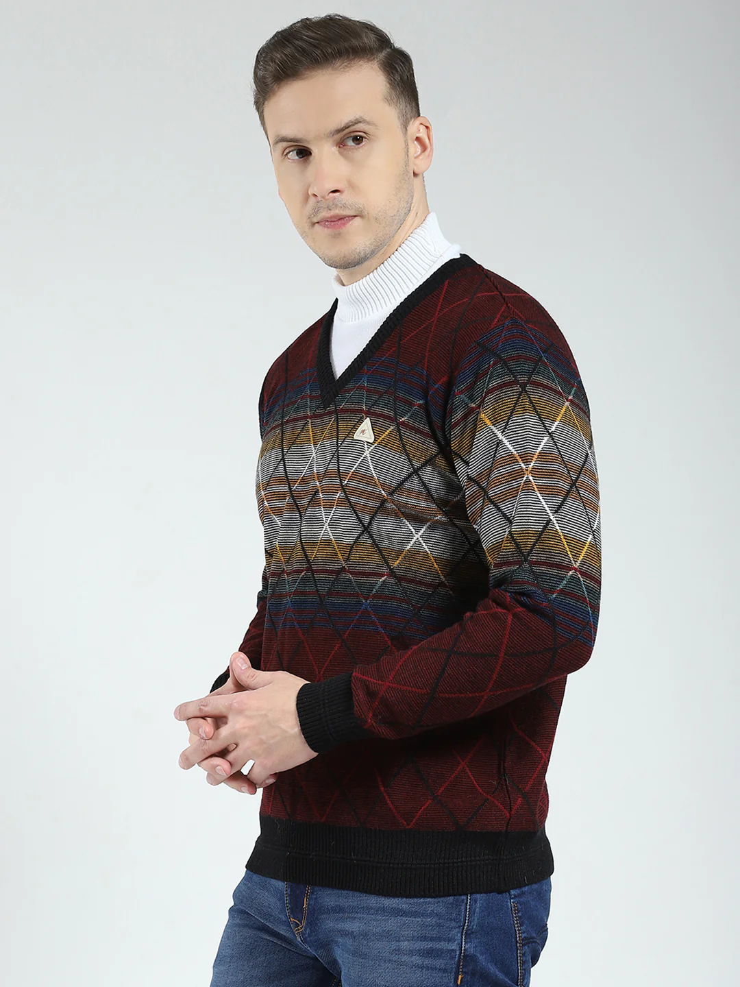 Men Maroon Self Design V Neck Full Sleeve Pullover - Image 3