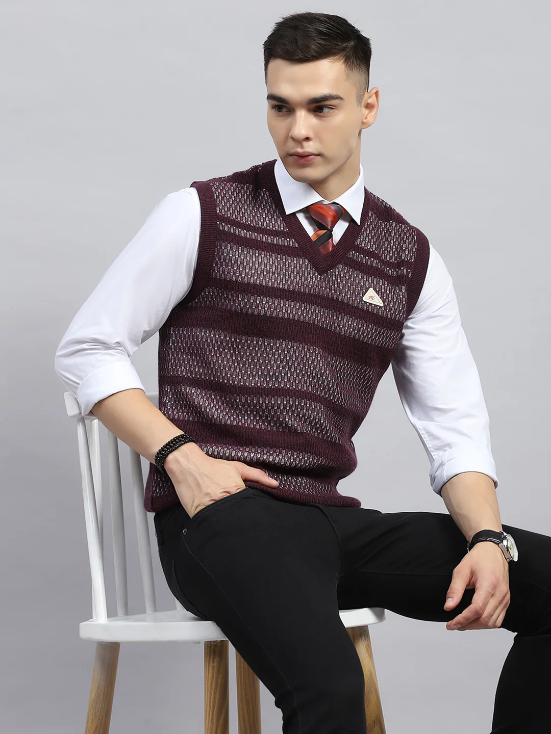 Men Maroon Self Design V Neck Sleeveless Sweater - Image 6