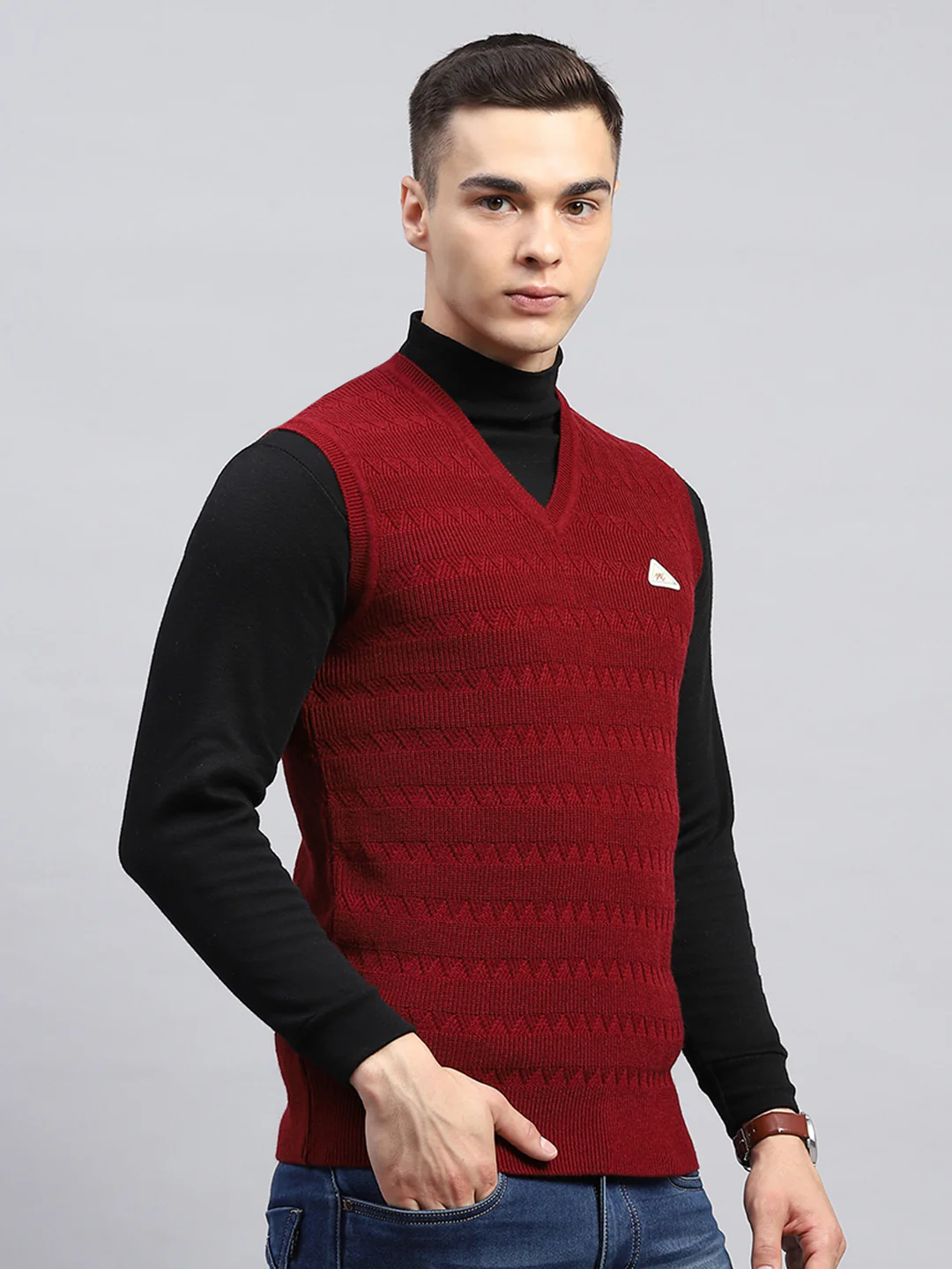 Men Maroon Self Design V Neck Sleeveless Sweater - Image 4