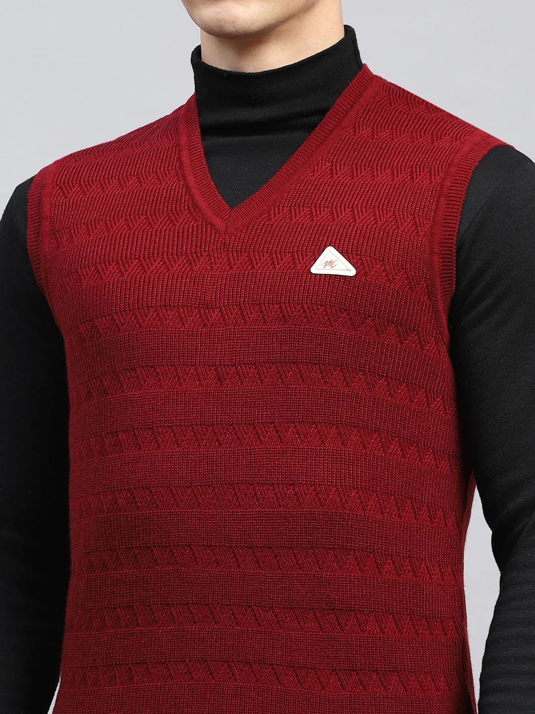 Men Maroon Self Design V Neck Sleeveless Sweater - Image 6