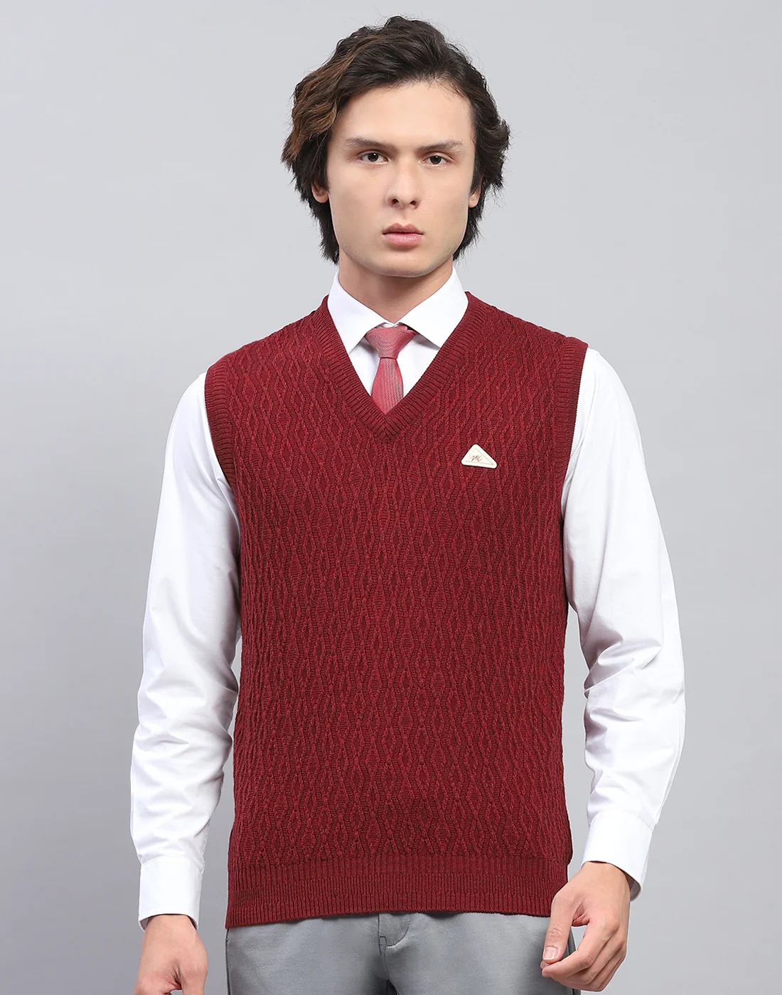 Men Maroon Self Design V Neck Sleeveless Sweater - Image 2