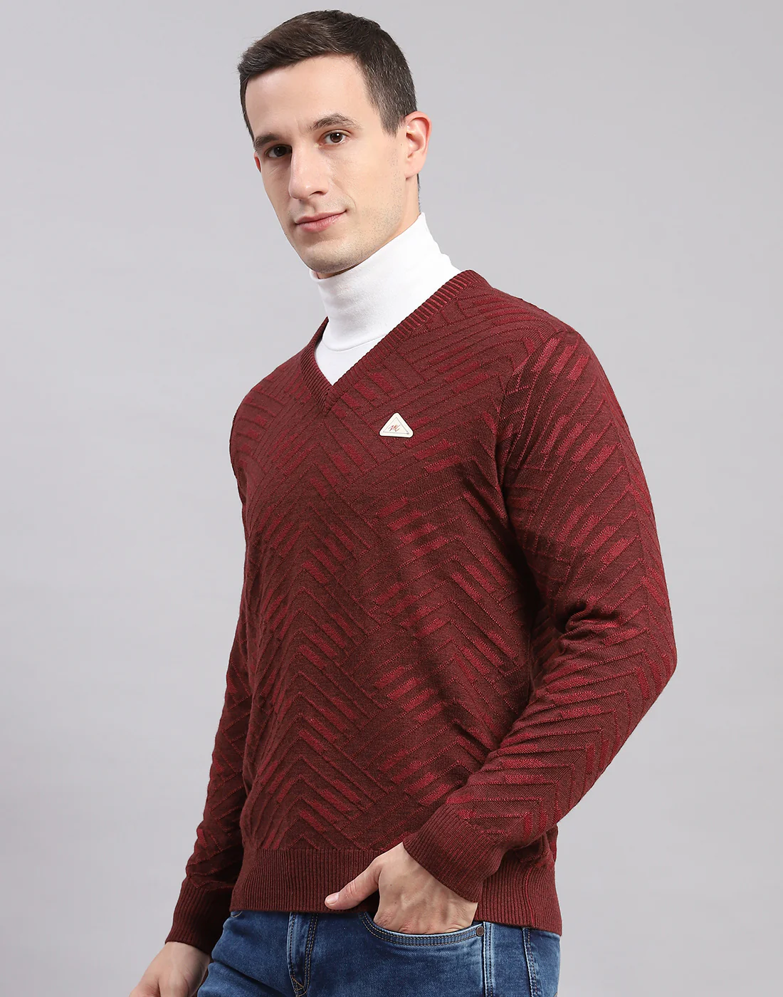 Men Maroon Self Design V Neck Full Sleeve Sweaters/Pullovers - Image 3