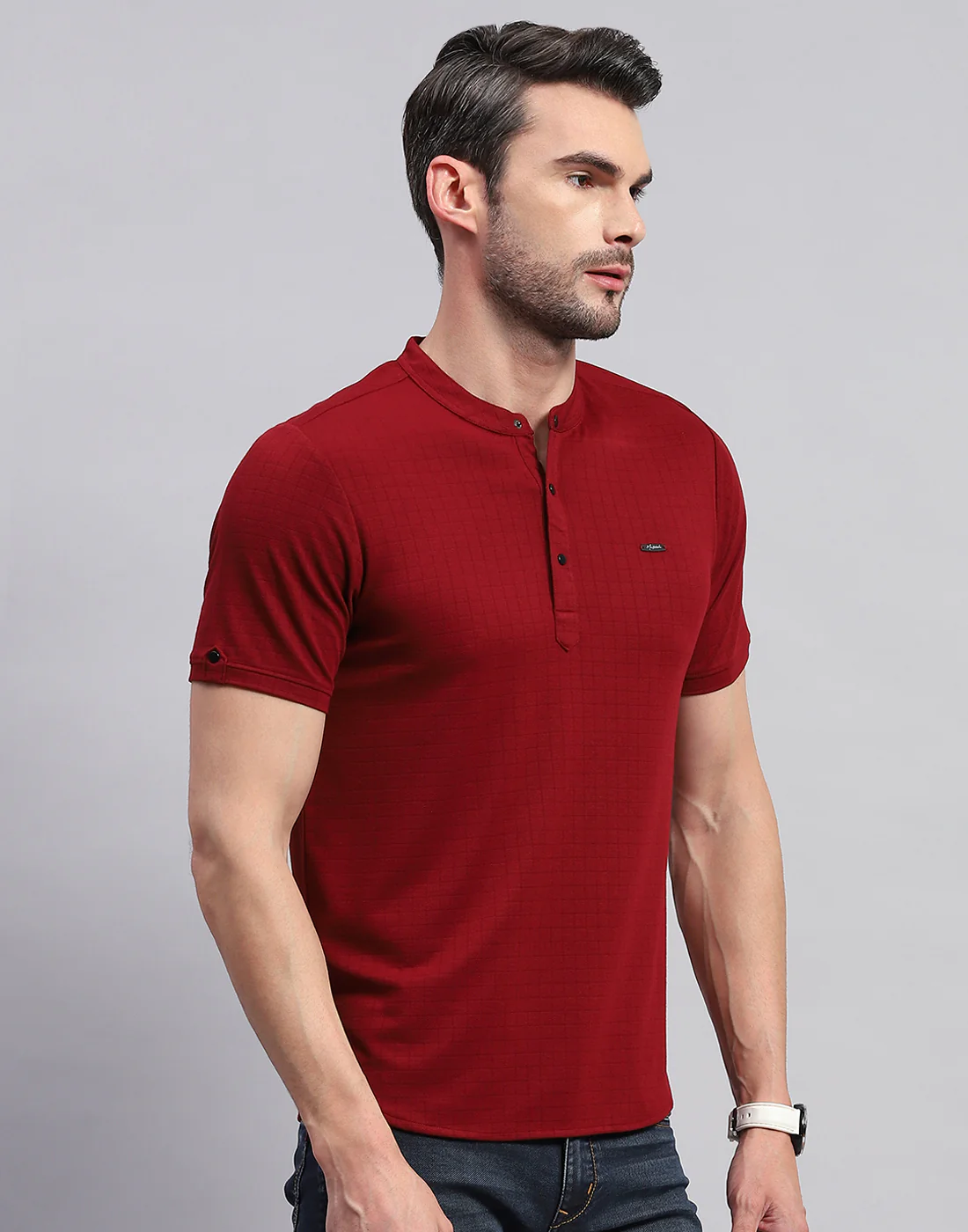 Men Maroon Solid Band Collar Half Sleeve T-Shirt - Image 4