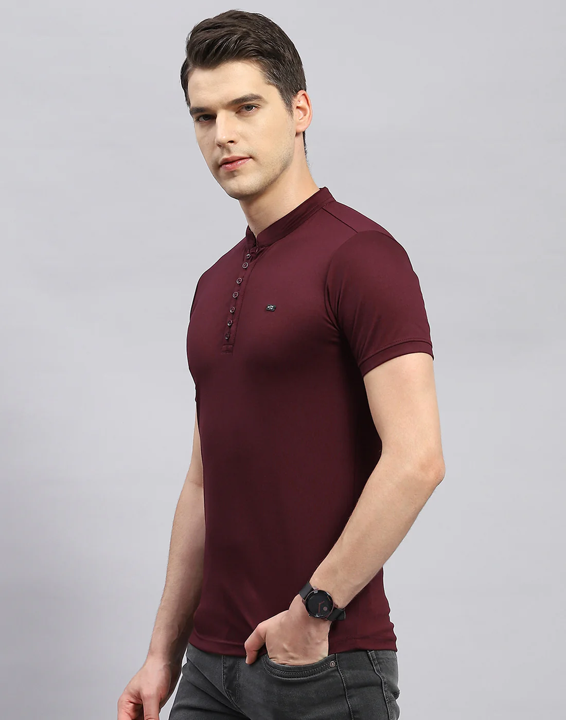 Men Maroon Solid Band Collar Half Sleeve T-Shirt - Image 3
