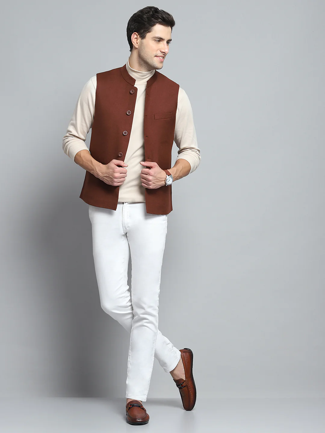 Men Maroon Solid Band Collar Sleeveless Nehru Jacket - Image 2