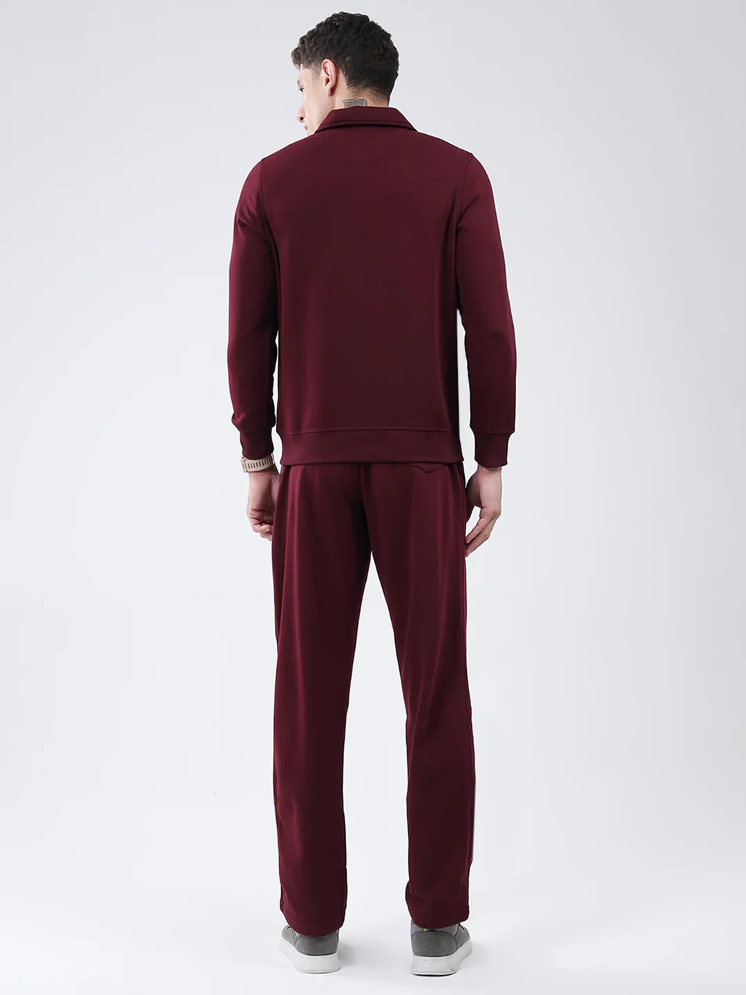 Men Maroon Solid Collar Full Sleeve Winter Tracksuit - Image 5