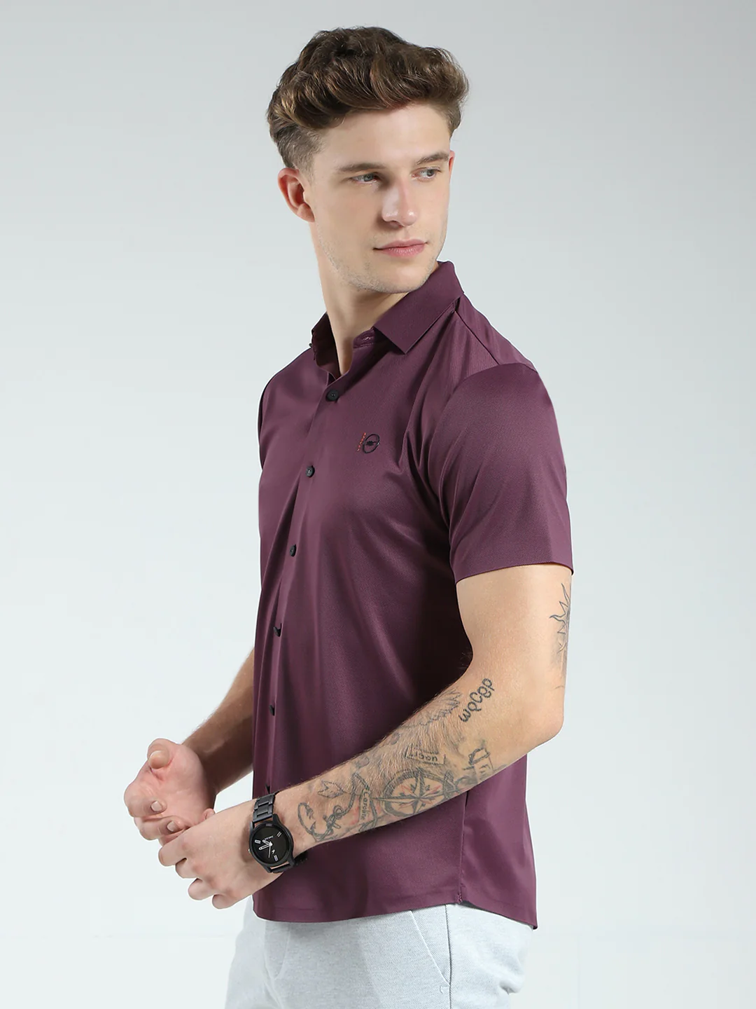 Men Maroon Solid Collar Half Sleeve Shirt - Image 3