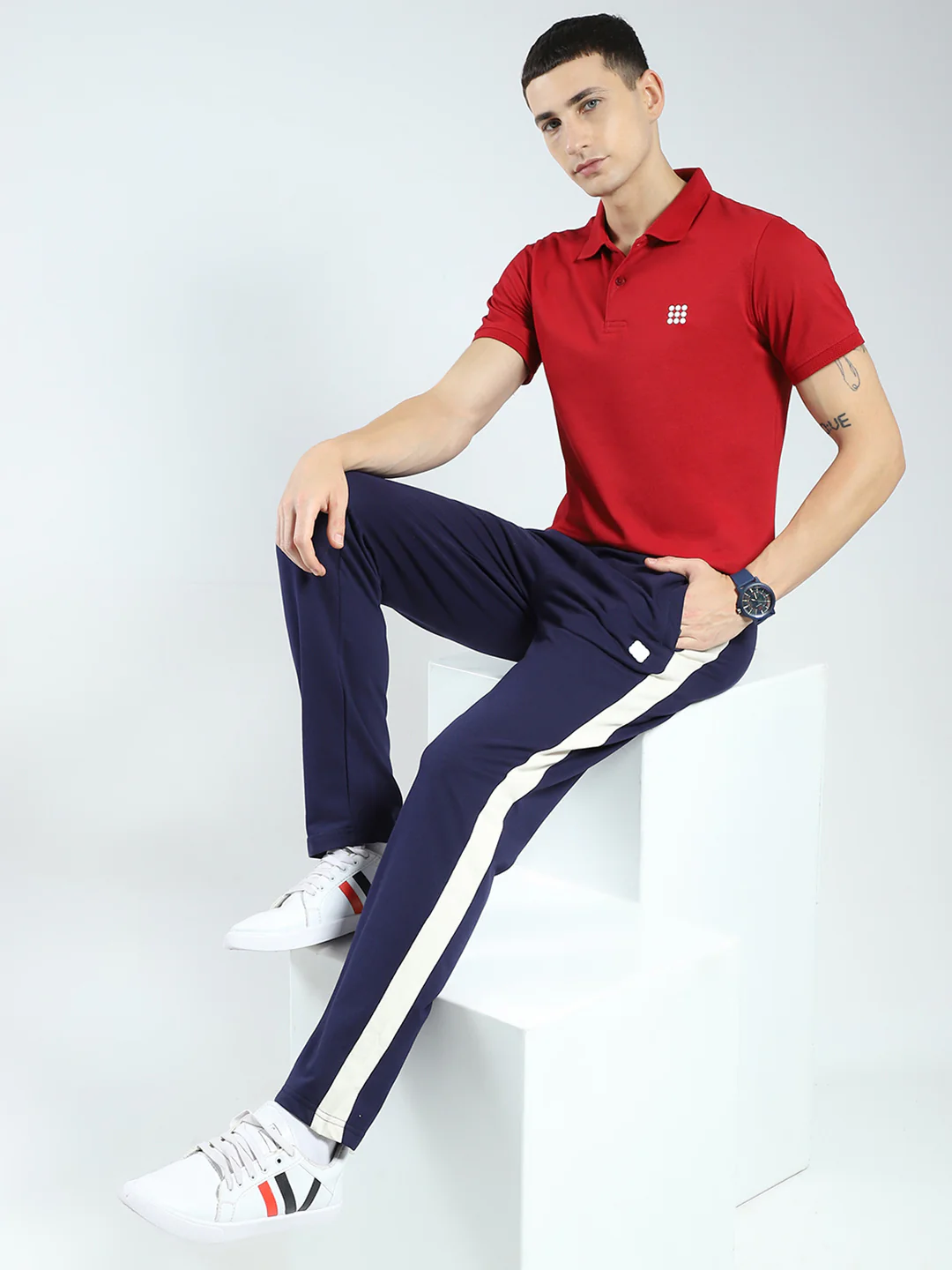 Rock.it Men Maroon Solid Collar Half Sleeve T-Shirt - Image 2