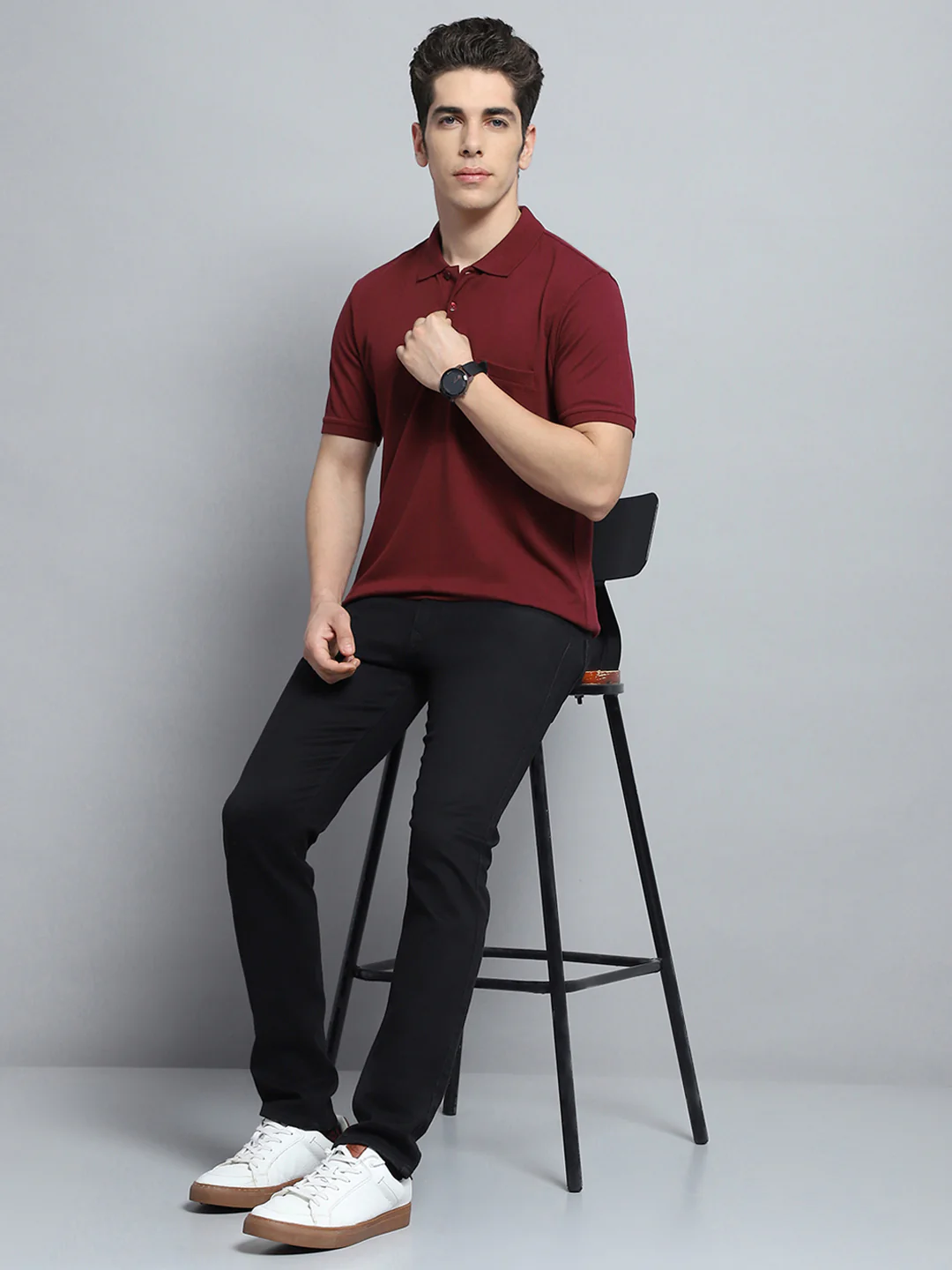 Men Maroon Solid Collar Half Sleeve T-Shirt - Image 2