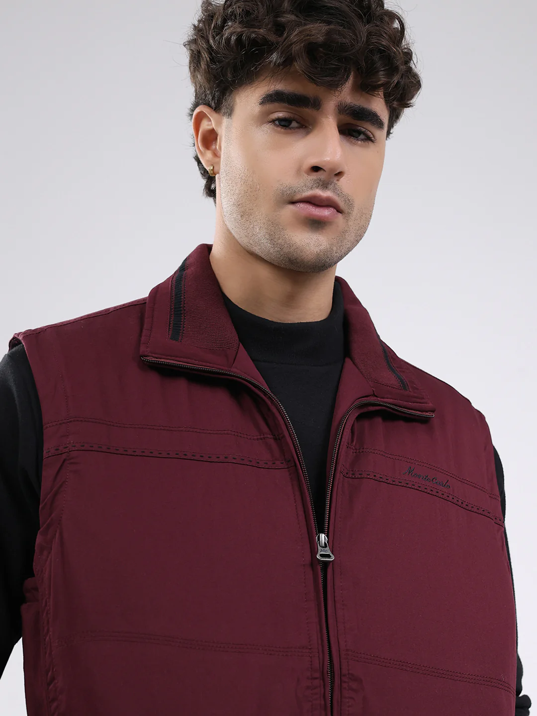 Men Maroon Solid Collar Sleeveless Jacket - Image 6