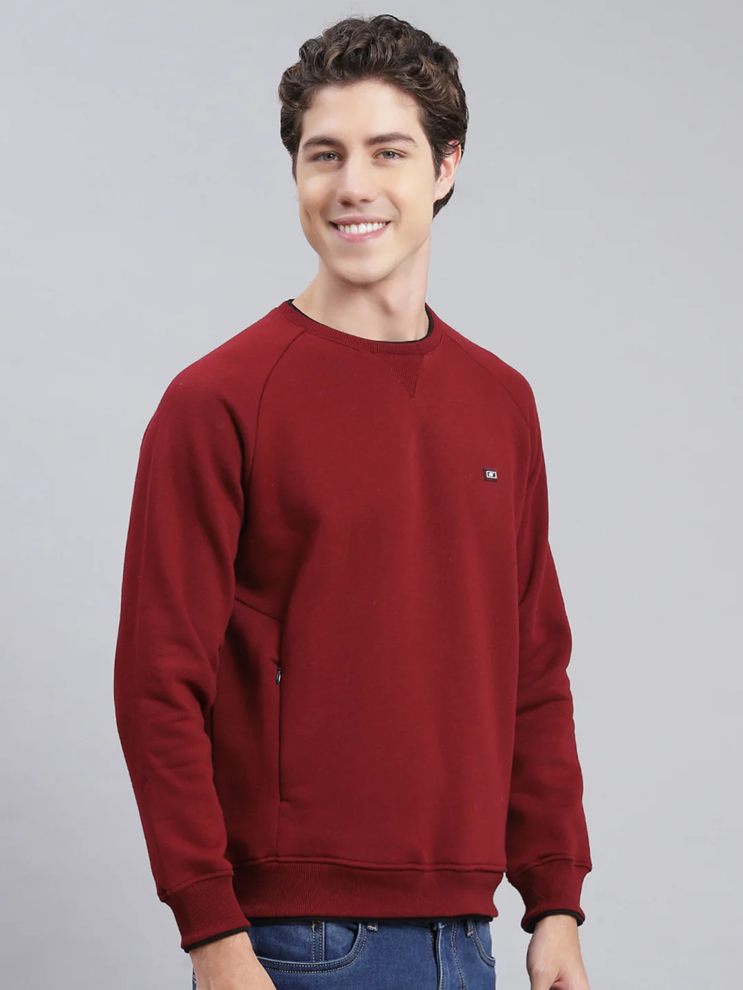Men Maroon Solid Cotton Blend Sweatshirt - Image 3