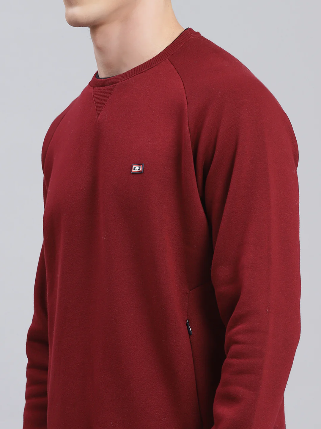 Men Maroon Solid Cotton Blend Sweatshirt - Image 6