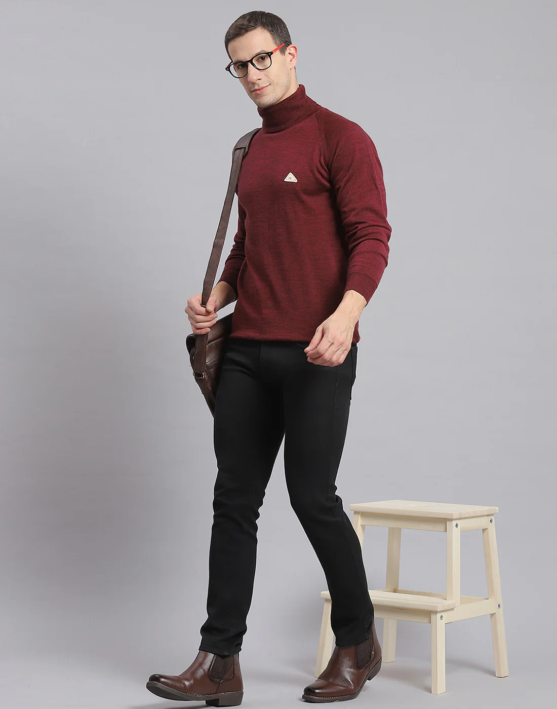 Men Maroon Solid H Neck Full Sleeve Sweater - Image 2