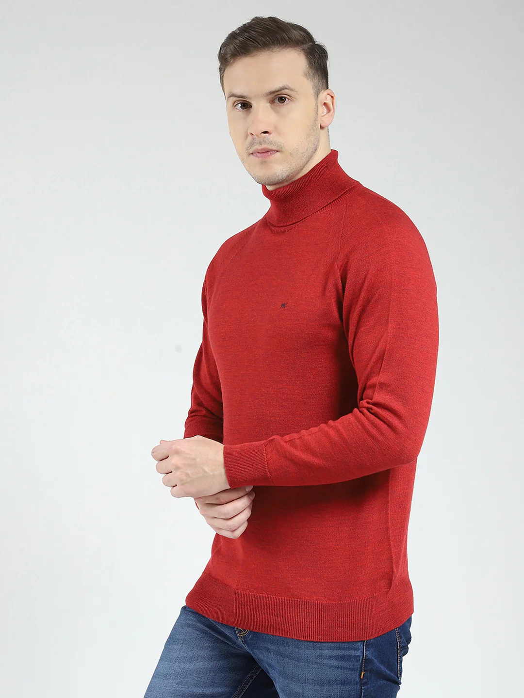 Men Maroon Solid High Neck Full Sleeve Pullover - Image 3