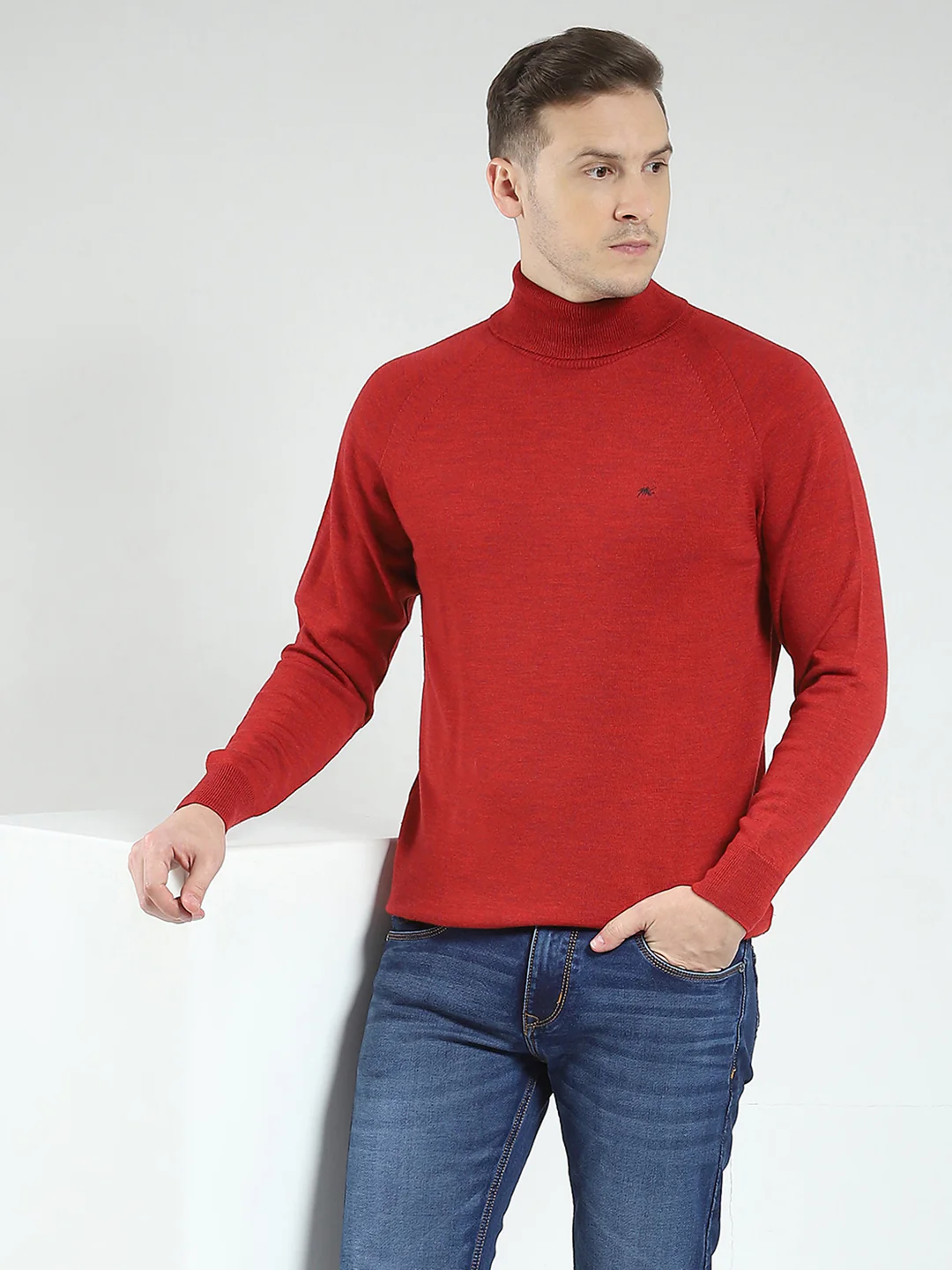 Men Maroon Solid High Neck Full Sleeve Pullover - Image 6