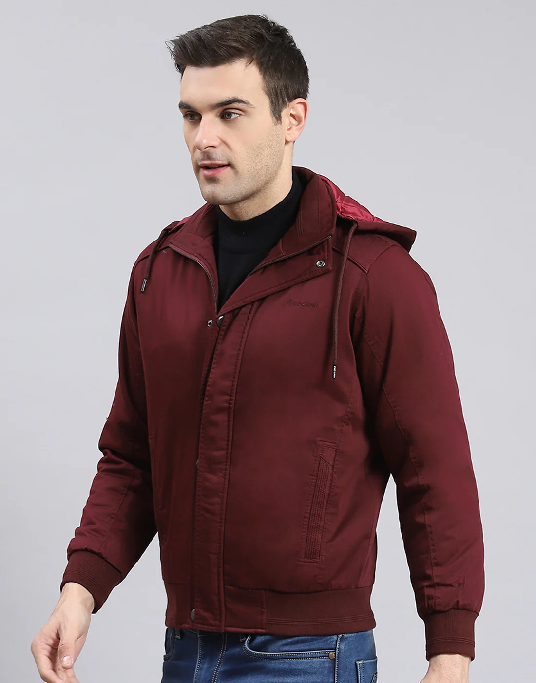 Men Maroon Solid Hooded Full Sleeve Jacket - Image 4