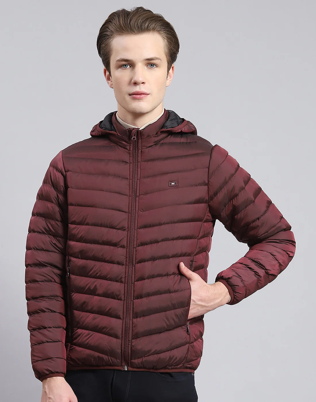 Men Maroon Solid Hooded Full Sleeve Jacket - Image 2