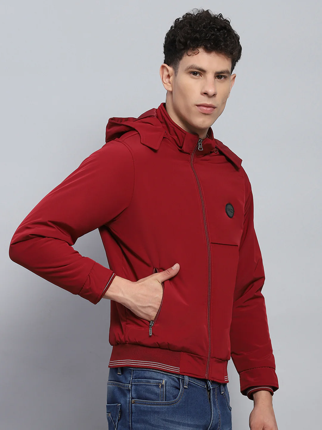 Men Maroon Solid Hooded Full Sleeve Jacket - Image 4
