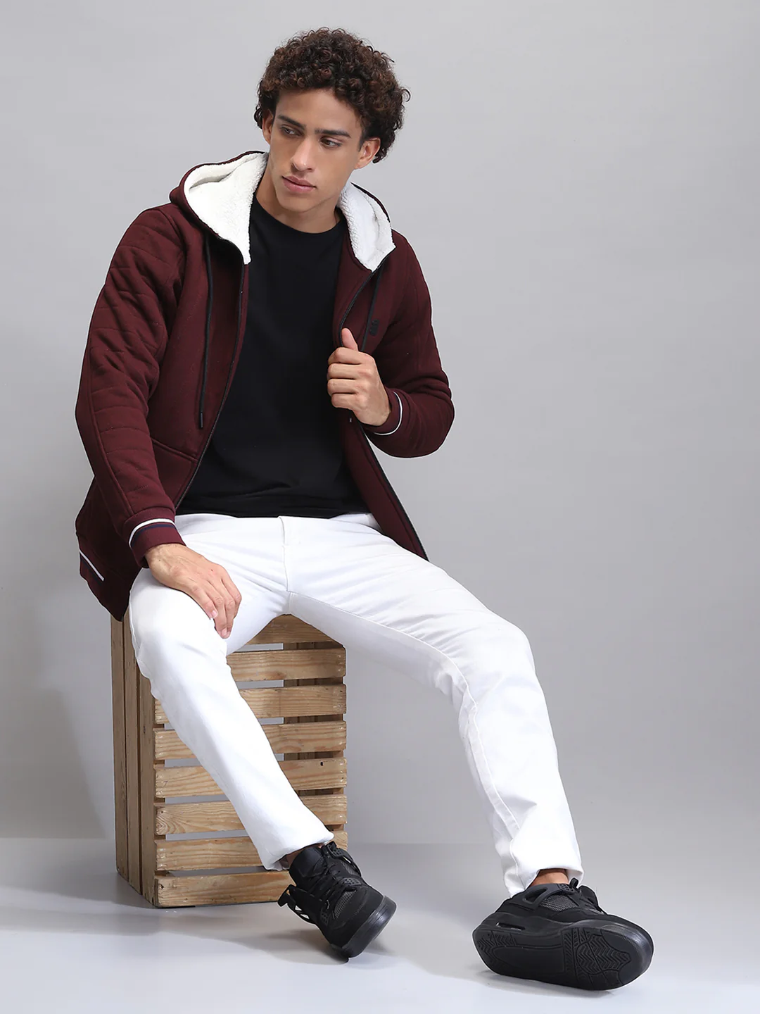 Rock.it Men Maroon Solid Hooded Full Sleeve Sweatshirt - Image 2