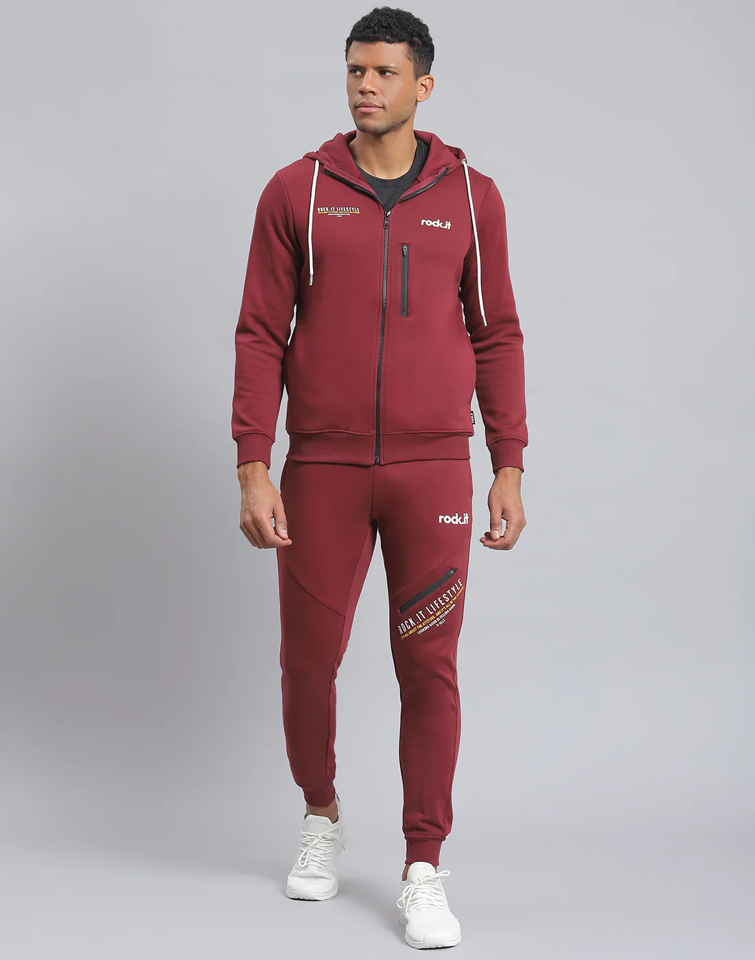 Rock.it Men Maroon Solid Hooded Full Sleeve Tracksuit - Image 2