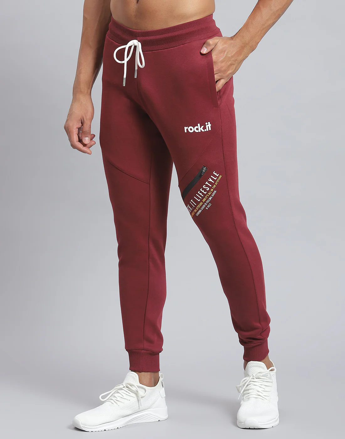 Rock.it Men Maroon Solid Hooded Full Sleeve Tracksuit - Image 7