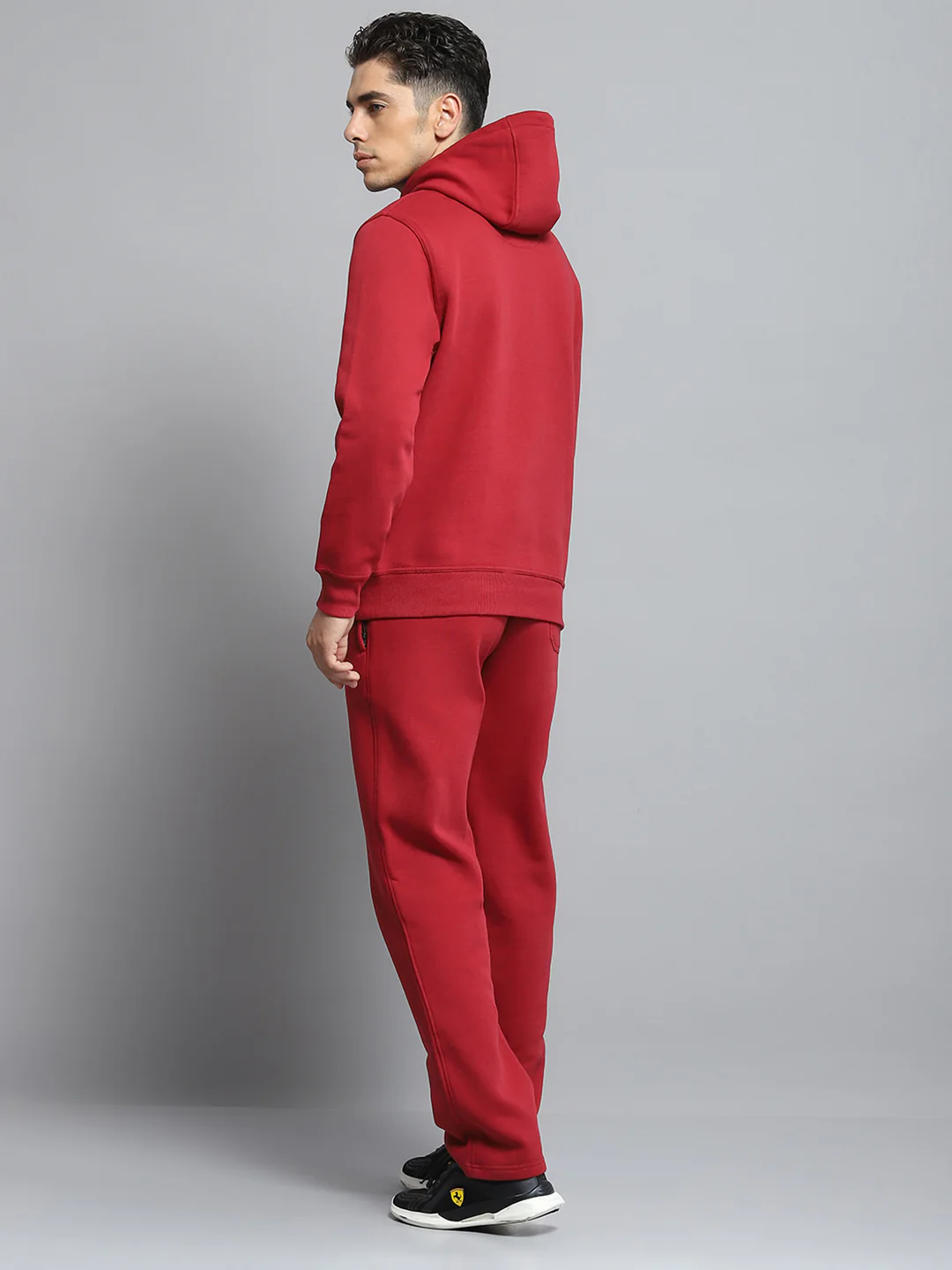 Men Maroon Solid Hooded Full Sleeve Winter Tracksuit - Image 5