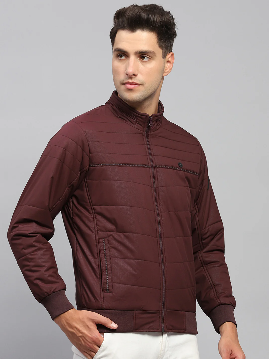 Men Maroon Solid Mock Neck Full Sleeve Jacket - Image 4