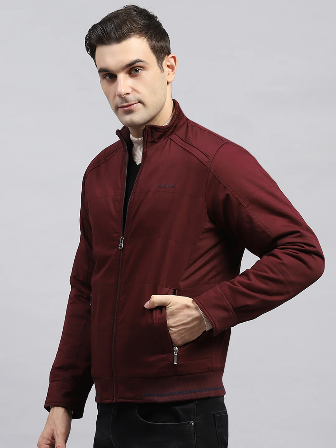 Men Maroon Solid Mock Neck Full Sleeve Jacket - Image 3