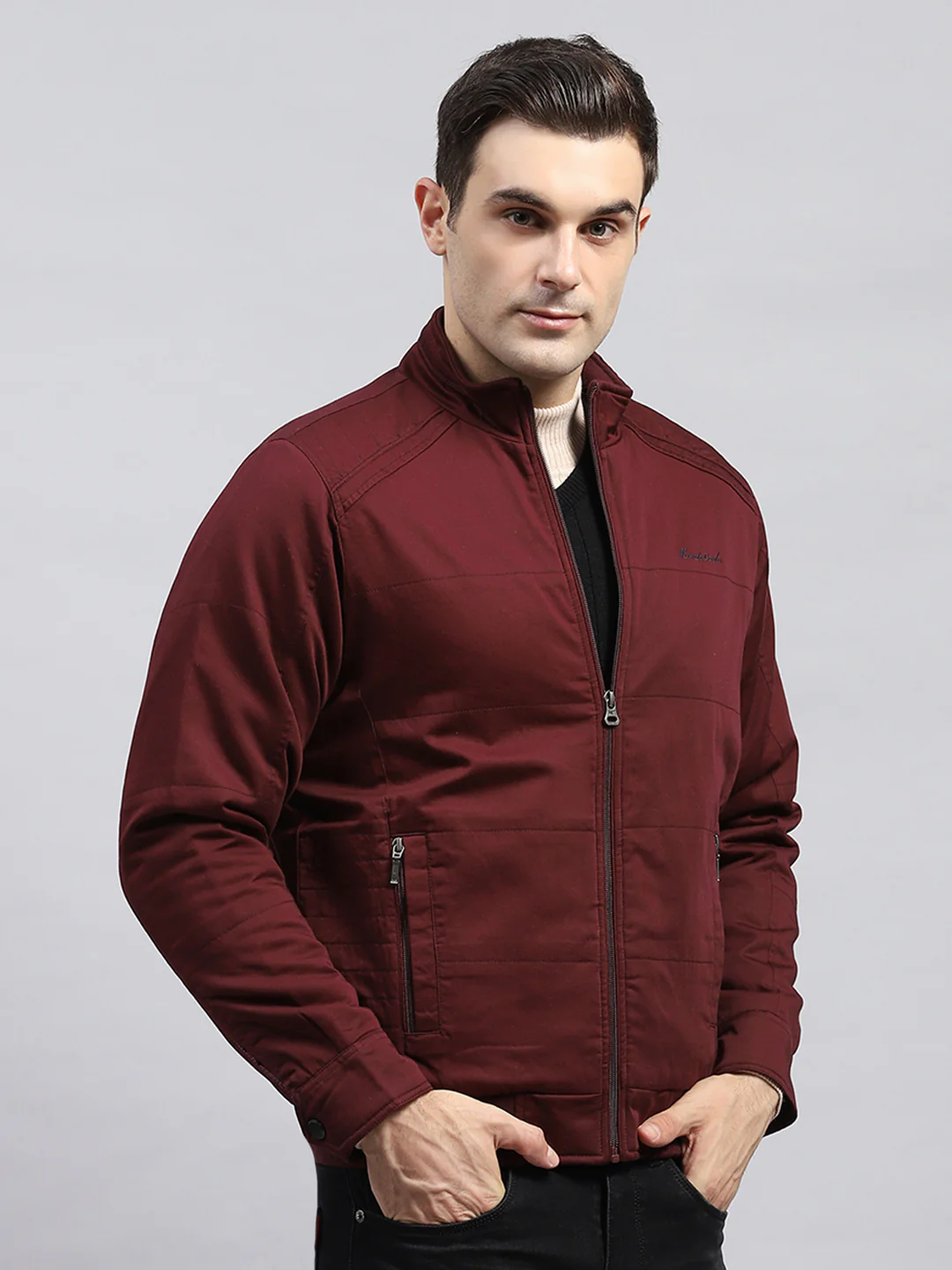 Men Maroon Solid Mock Neck Full Sleeve Jacket - Image 4