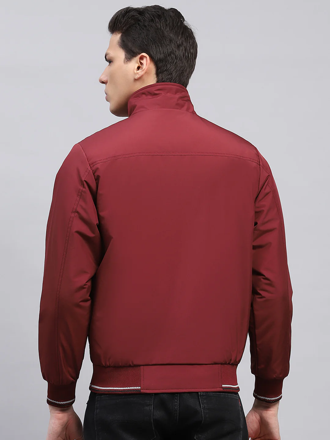 Men Maroon Solid Mock Neck Full Sleeve Jacket - Image 5