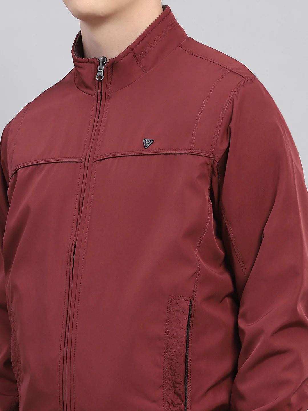 Men Maroon Solid Mock Neck Full Sleeve Jacket - Image 12