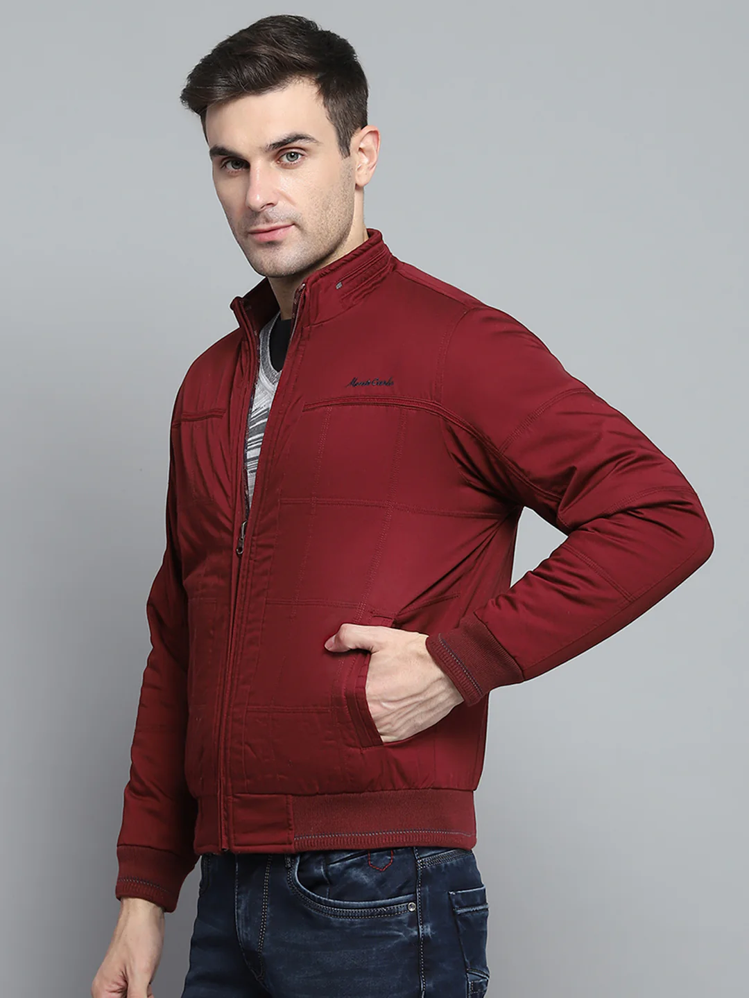 Men Maroon Solid Mock Neck Full Sleeve Jacket - Image 3