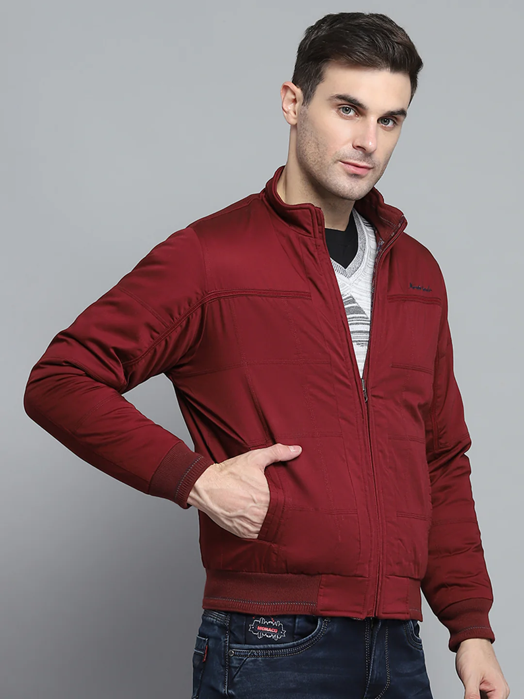 Men Maroon Solid Mock Neck Full Sleeve Jacket - Image 4